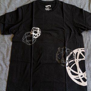 Uniqlo x Futura shirt